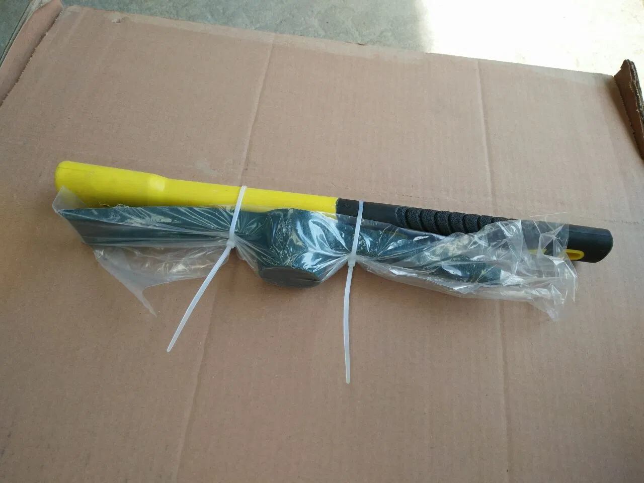 Mini Pickaxe with Plasticn Handle P402