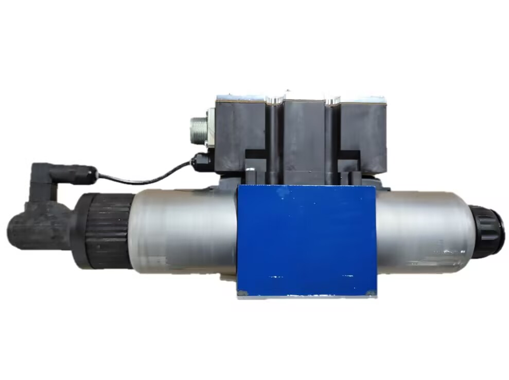 Steel, Cement Factory 4wree10e75-23/G24K31/A1V Rexroth Valve Hydraulic Proportional Directional Valve R900927230 4wree10e75-2X/G24K31/A1V