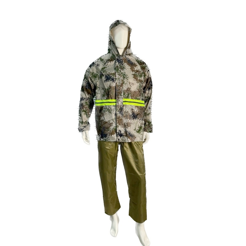 Wholesale Outdoor Camouflage Waterproof Rain Coat for Adults