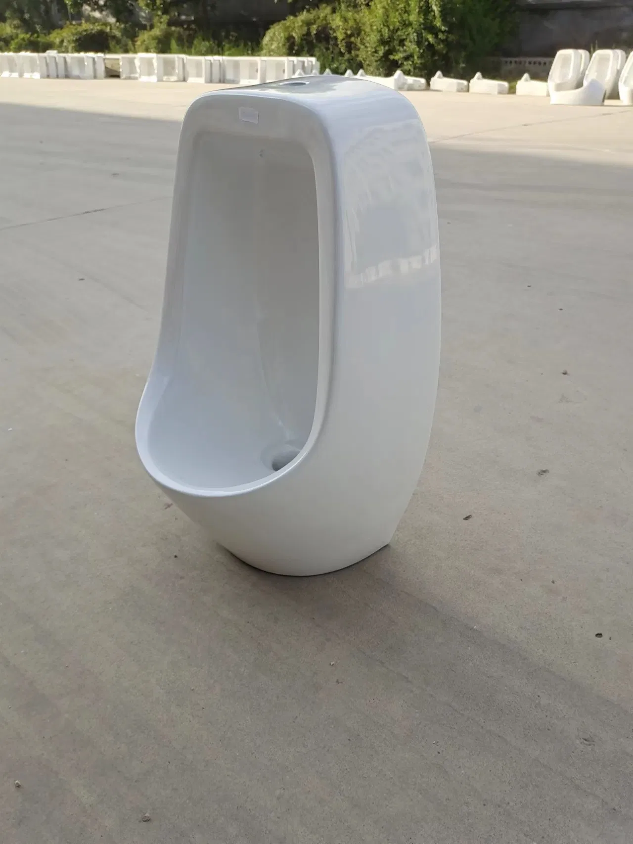 Modern Design Wall Hung Urinal for Kids