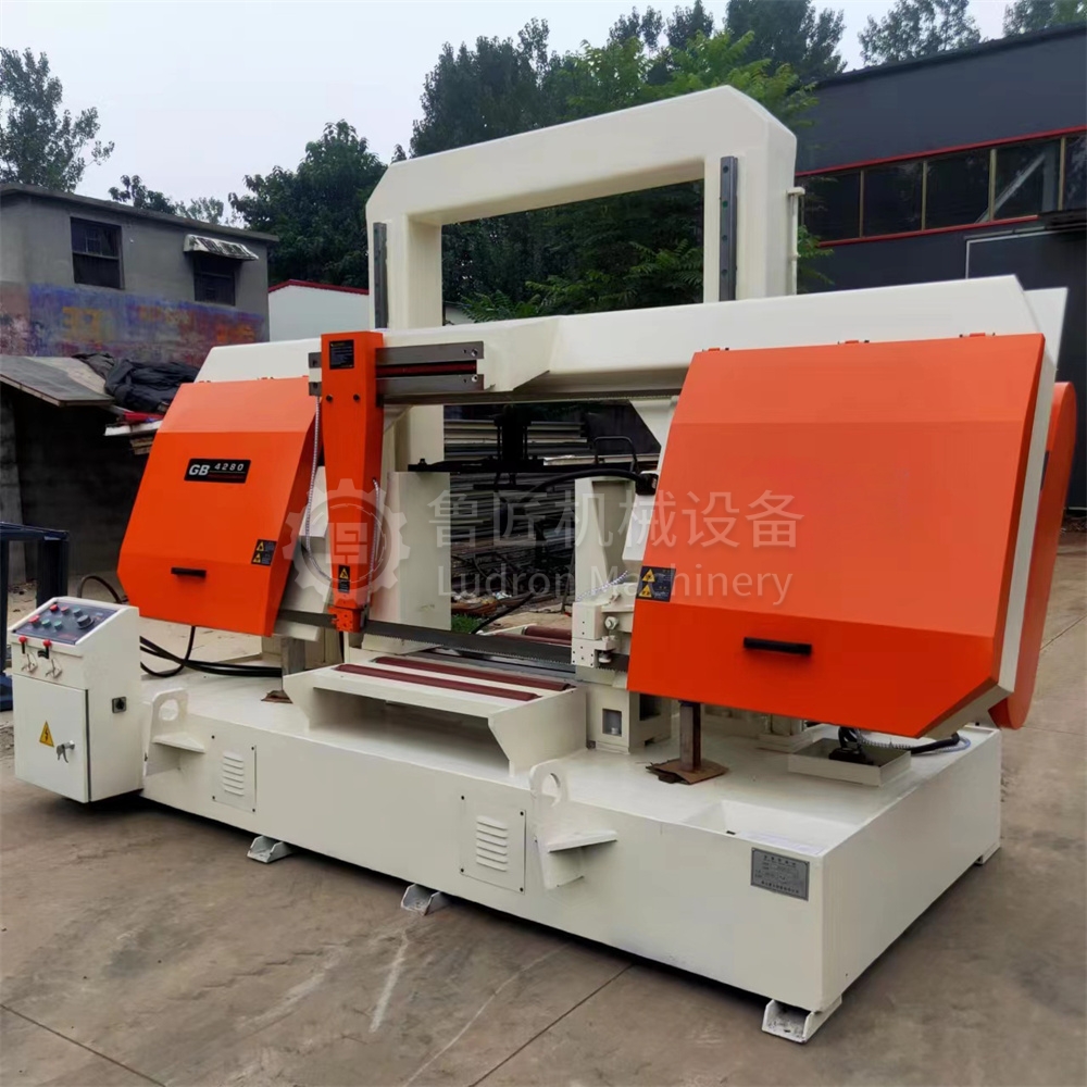 Станок ленточнопильный горизонтальный по металлу