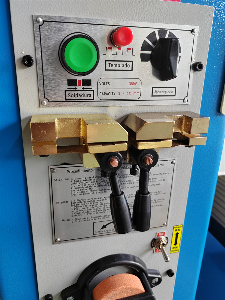 Ленточная пила по металлу полностью автоматическая