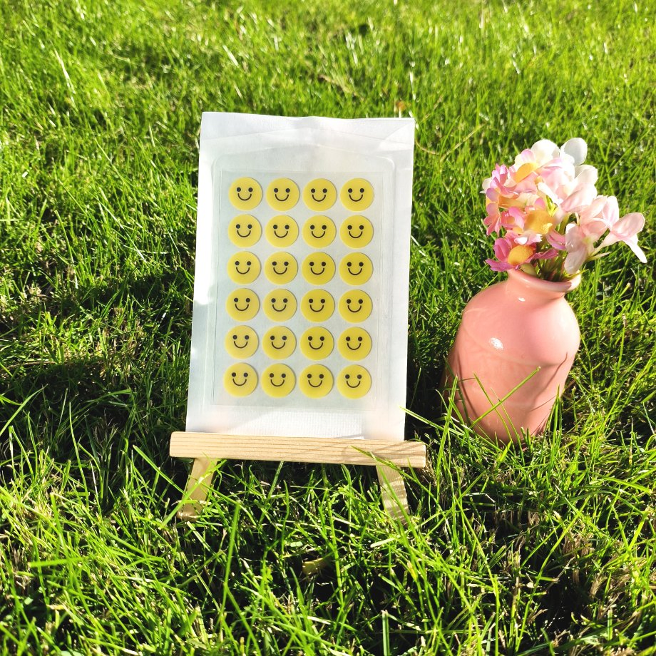 Hydrocolloid Acne Pimple Patches for Covering Zits and Blemishes Spot Stickers