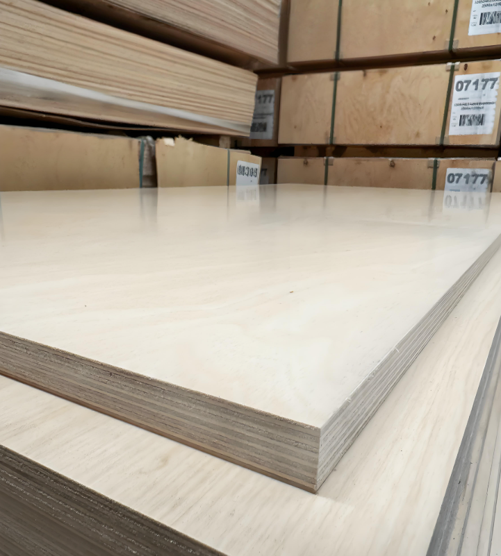 Versatile Eucalyptus Plywood Board - Engineered for Strength and Stability