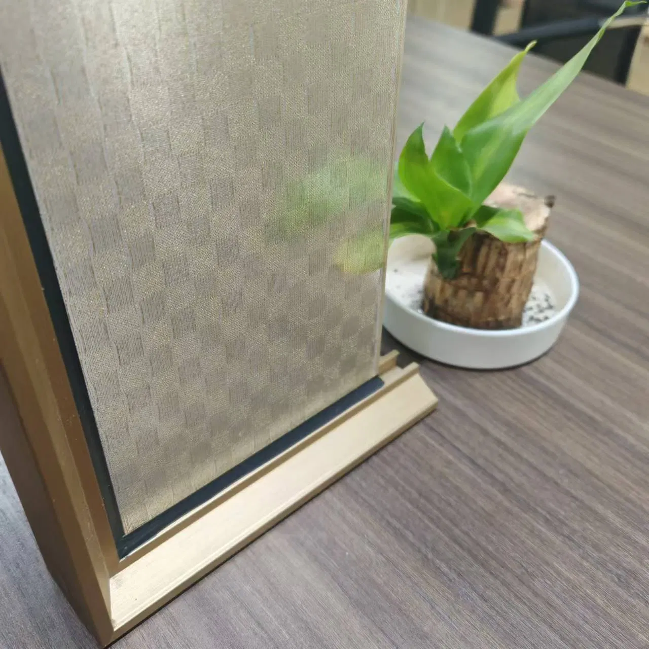 Premium Laminated Glass for Enhanced Safety and Durability