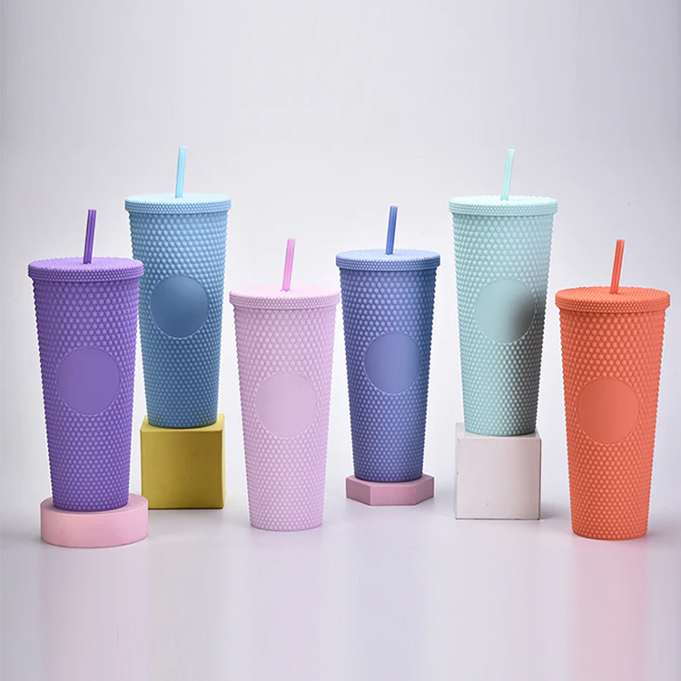 High Quality 24oz Plastic Double Wall Cold Cup Tumbler with Lids Straws Drink Cup Diamond Studded Tumbler