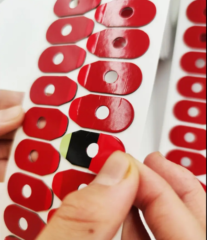 Factory Outlet High Viscosity 17*33mm Lens Blocking Pads Adhesive Pads for Super Hydrophobic Lenses