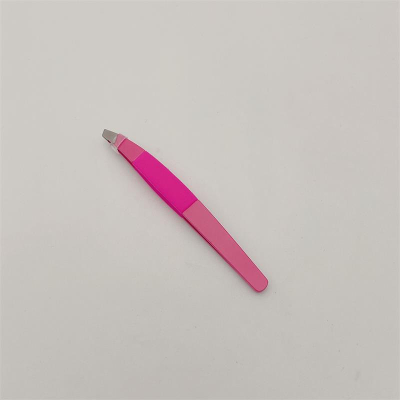 Professional Beauty Tools Slanted Tips Eyebrow Tweezers with Painting and Silicon Grip