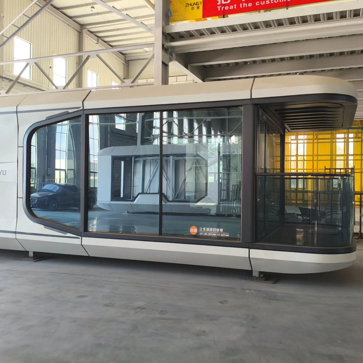 Luxury Waterproof Modern Portable Movable Modular Prefab Space Capsule Houses