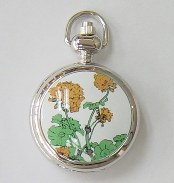 OEM Fashion Ladies Full Hunter Engraved Pocket Watch with Japan Quartz Movement