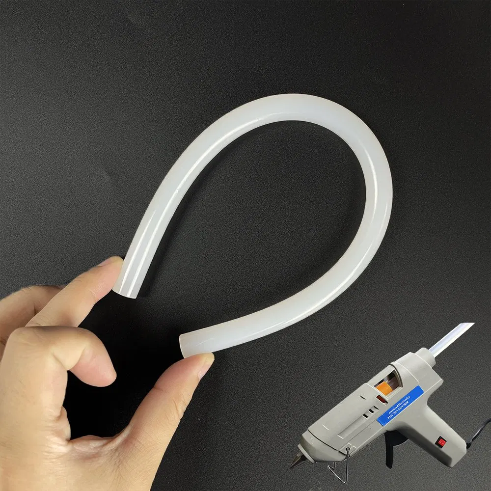 Белые термоклеевые стержни для DIY и творчества