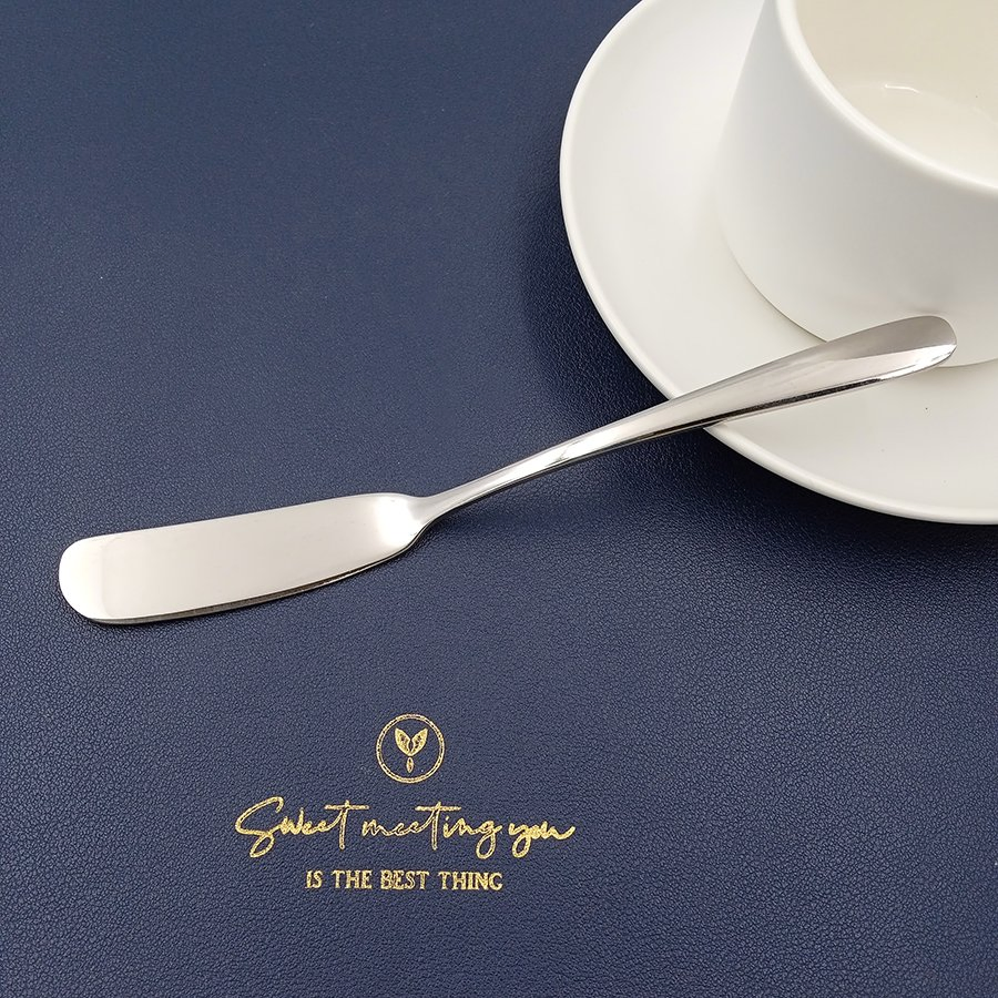 Cutlery Factory Wholesale Butter Knife in Silver Color Spoon Fork Knife