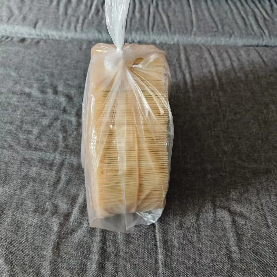 Factory Direct Sales of Dispasable Bamboo Toothpicks for Home/Hotels /Restaurants Use.