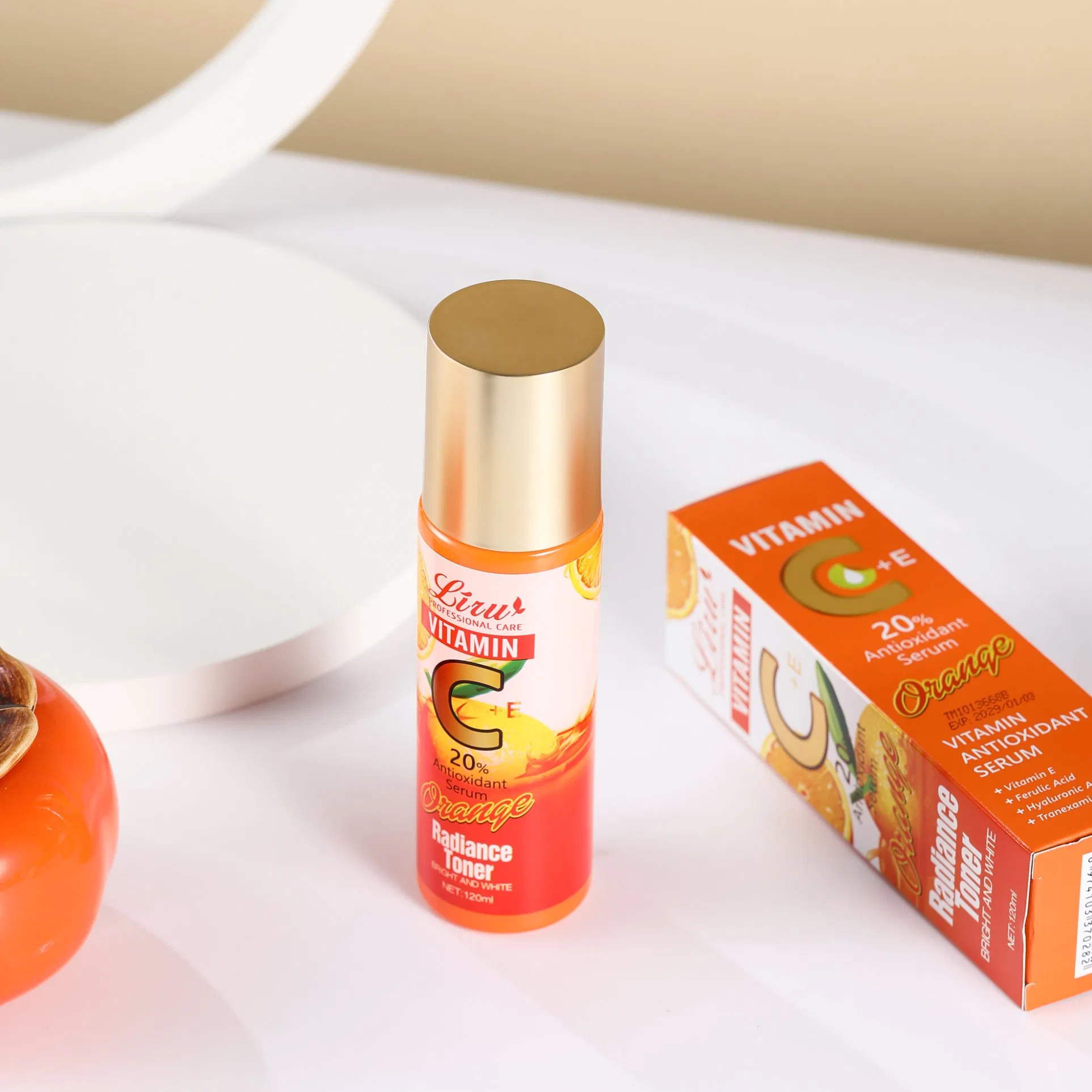 Vitamin C Facial Skin Toner Moisturizing Brightening Pore Tightening Whitening Face Toner