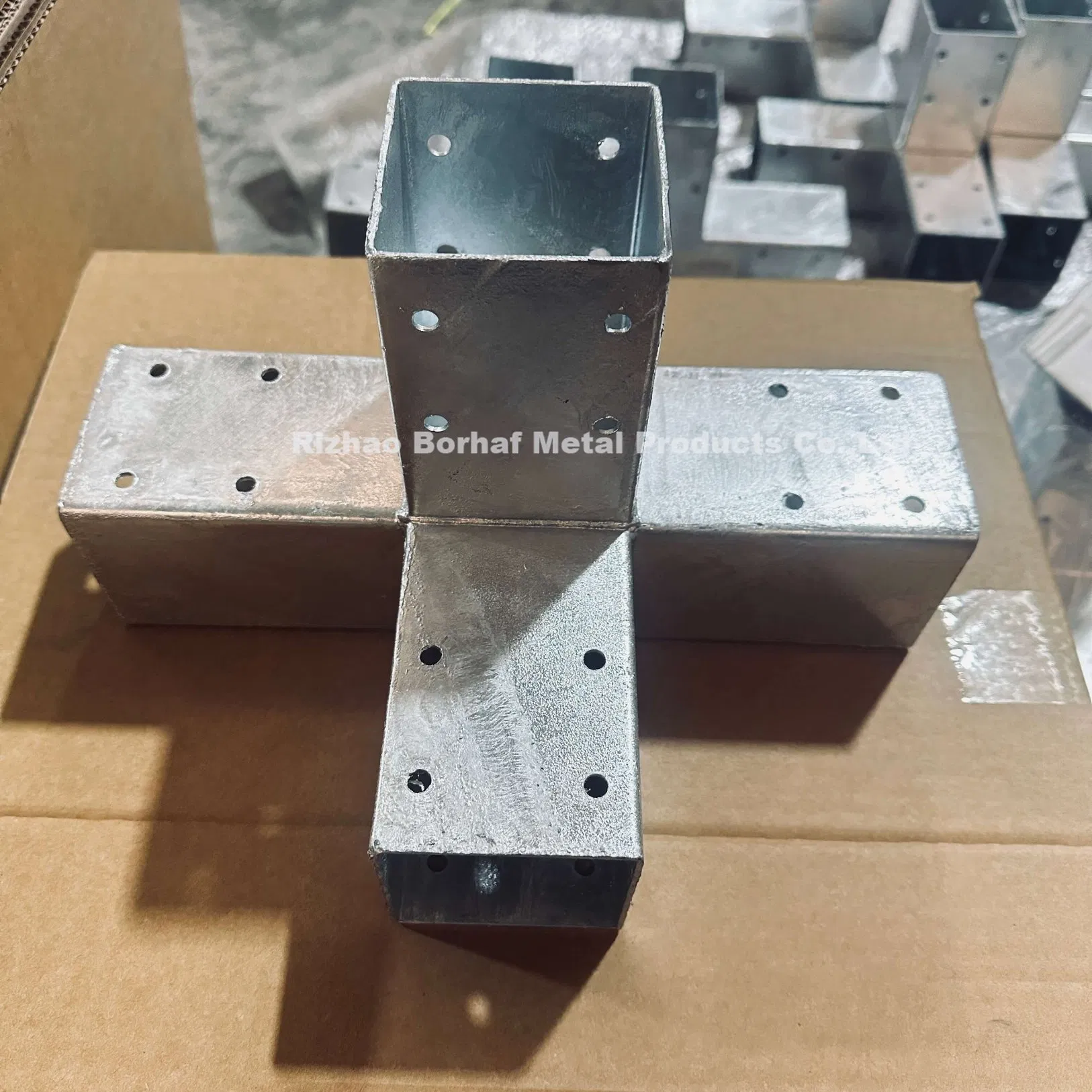 Outdoor 4-Way Hot DIP Galvanized Corner Bracket for 4"X4" Wooden Pergolas and Gazebos