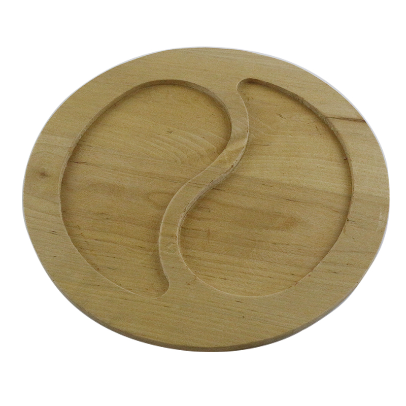 Чугунная сковорода Тайцзи с деревянным подносом