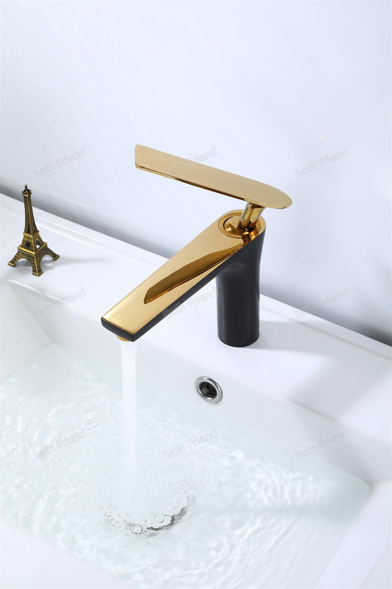 Black and Gold Color European Style Brass Faucet Bathroom Basin Faucet Simple Style High End Water Basin Faucets