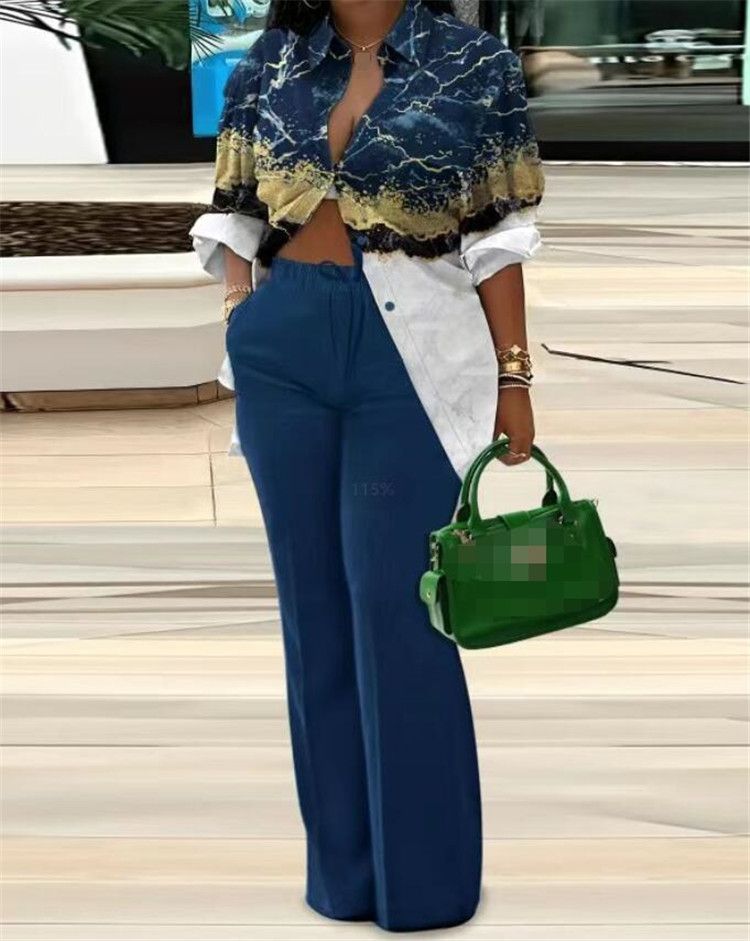 Комплект женский осенний рубашка с принтом и брюки