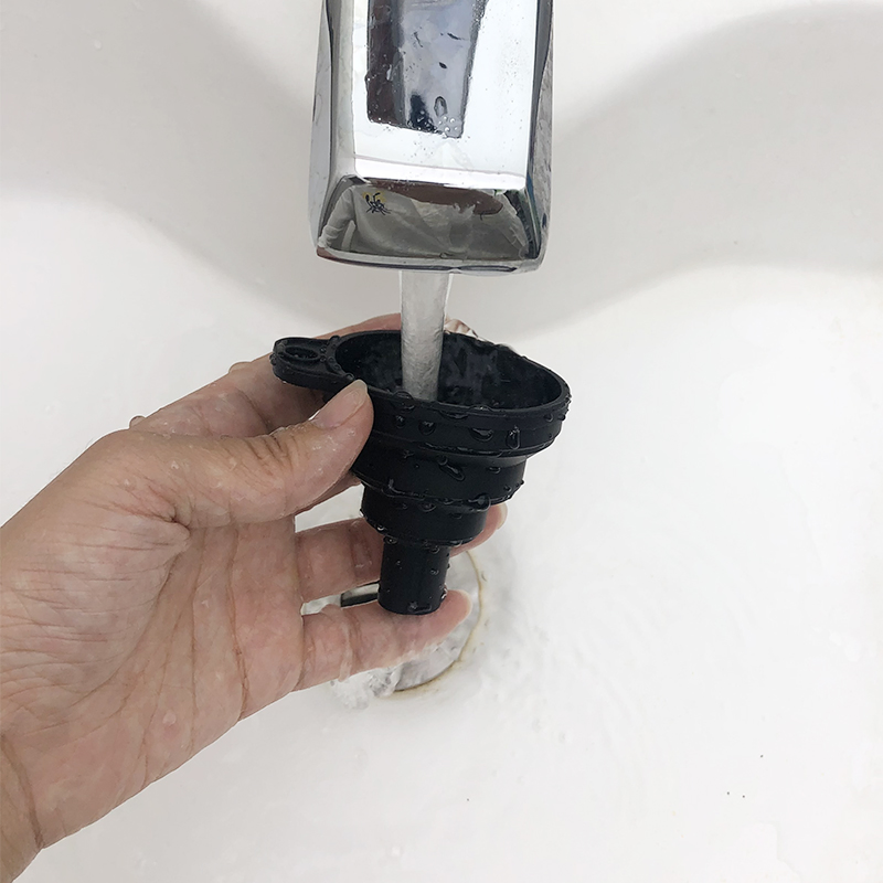 Eco-Friendly Foldable Kitchen Portable Silicone Funnel for Water Beer Liquid Transfer