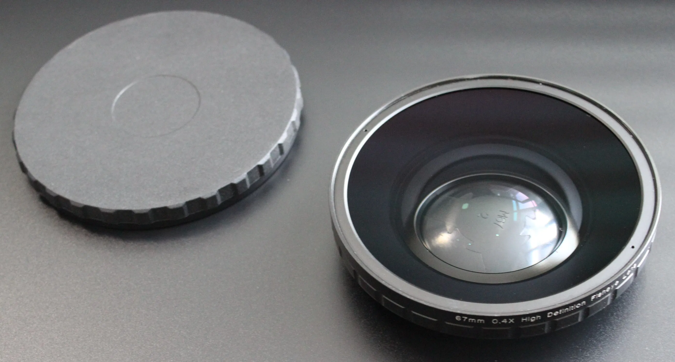 Широкоугольный объектив 105mm F1.2 с автофокусом