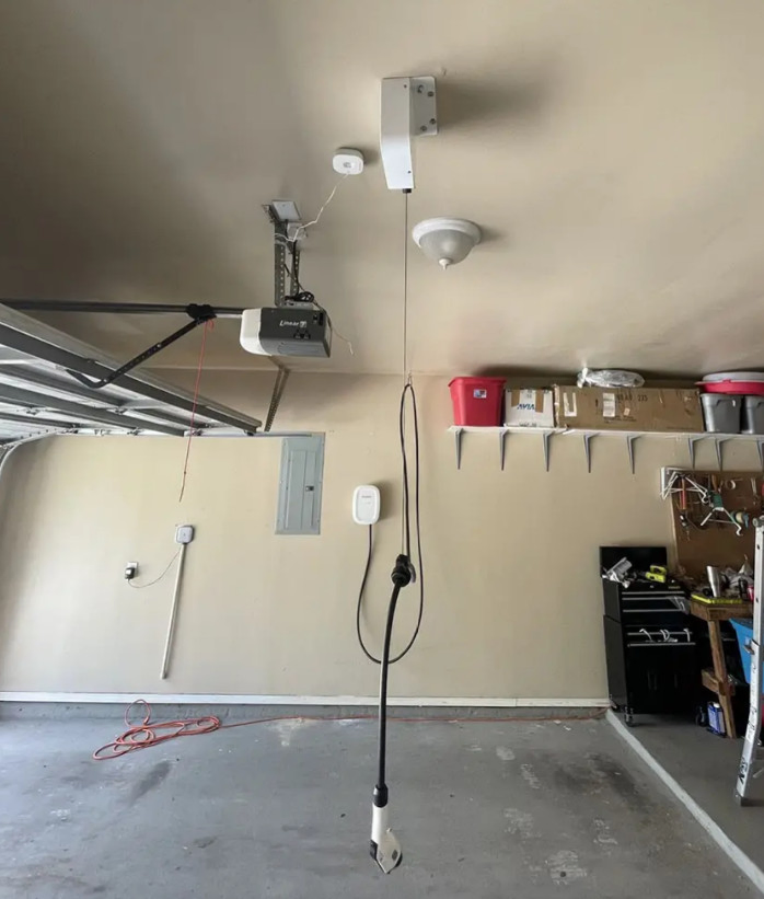 Spring Loaded Cord Retractor with Auto Stop Ratchet Lock for EV Charger and Fuel Hose Cable Management