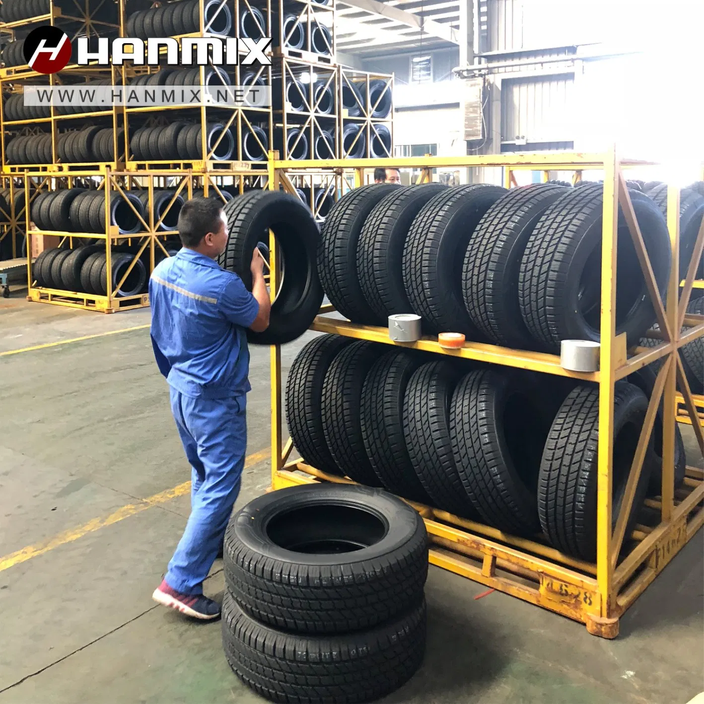 Шины пассажирские всесезонные UHP радиальные PCR