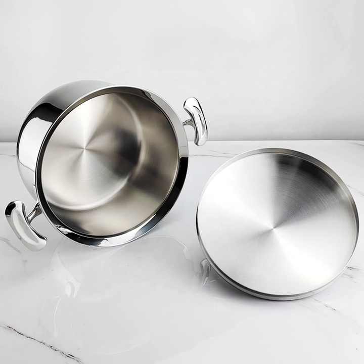 High Quality Factory Directly Supply 304+Aluminum+430 Inside&Outside Polishing with Non Stick Tri-Ply Ss Shallow Casserole