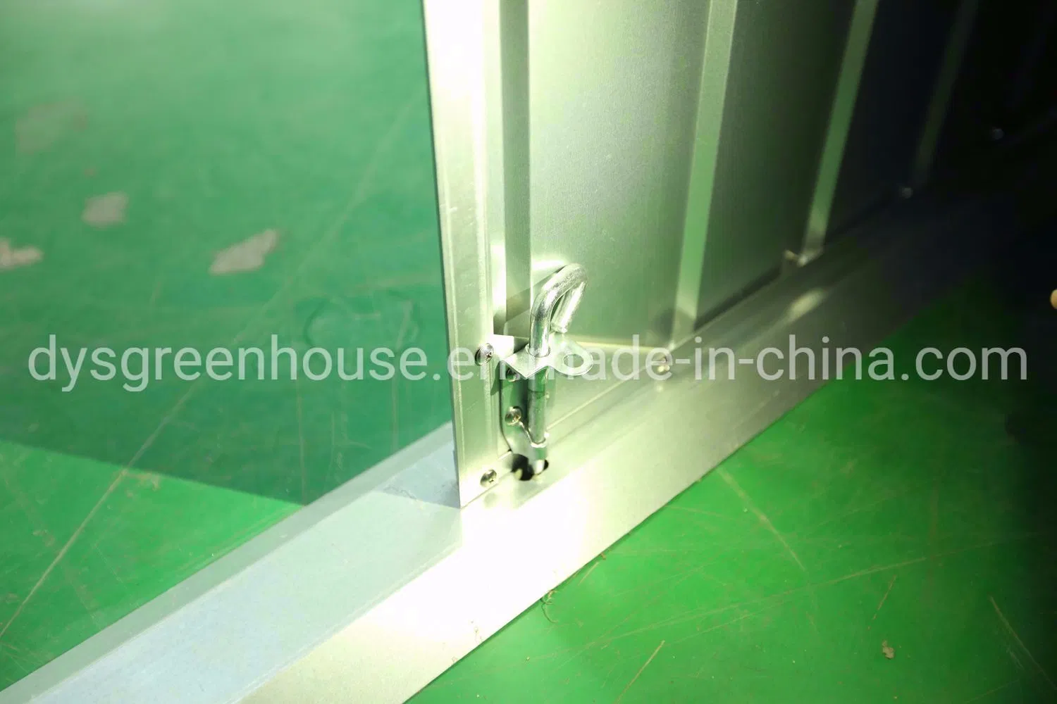 Made in China Easily Assembled Waterproof Metal Garden Shed (RDS2618-G2)