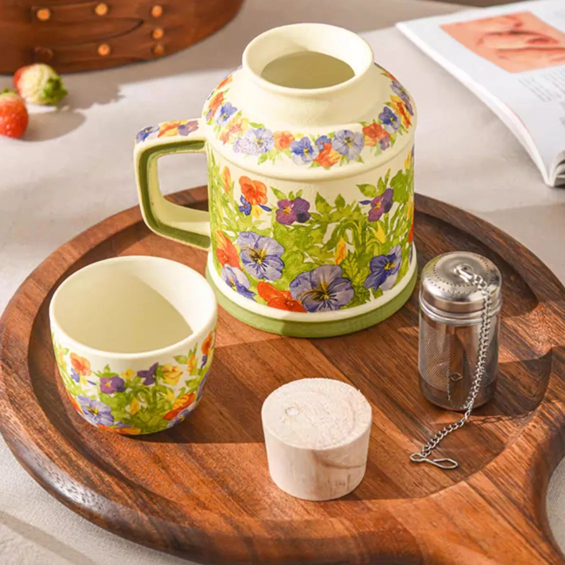 Three-Color Water Bottle Cup, Household Afternoon Tea Ceramic Cup, Office Retro Mug, Ceramic Lidded Teacup