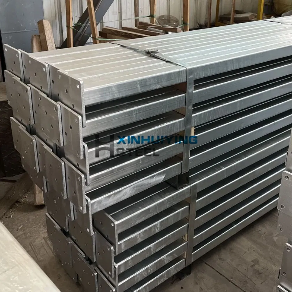 Durable Steel Fence Post 50*50 mm Galvanized Welded Cross-Rail Square Tube Post