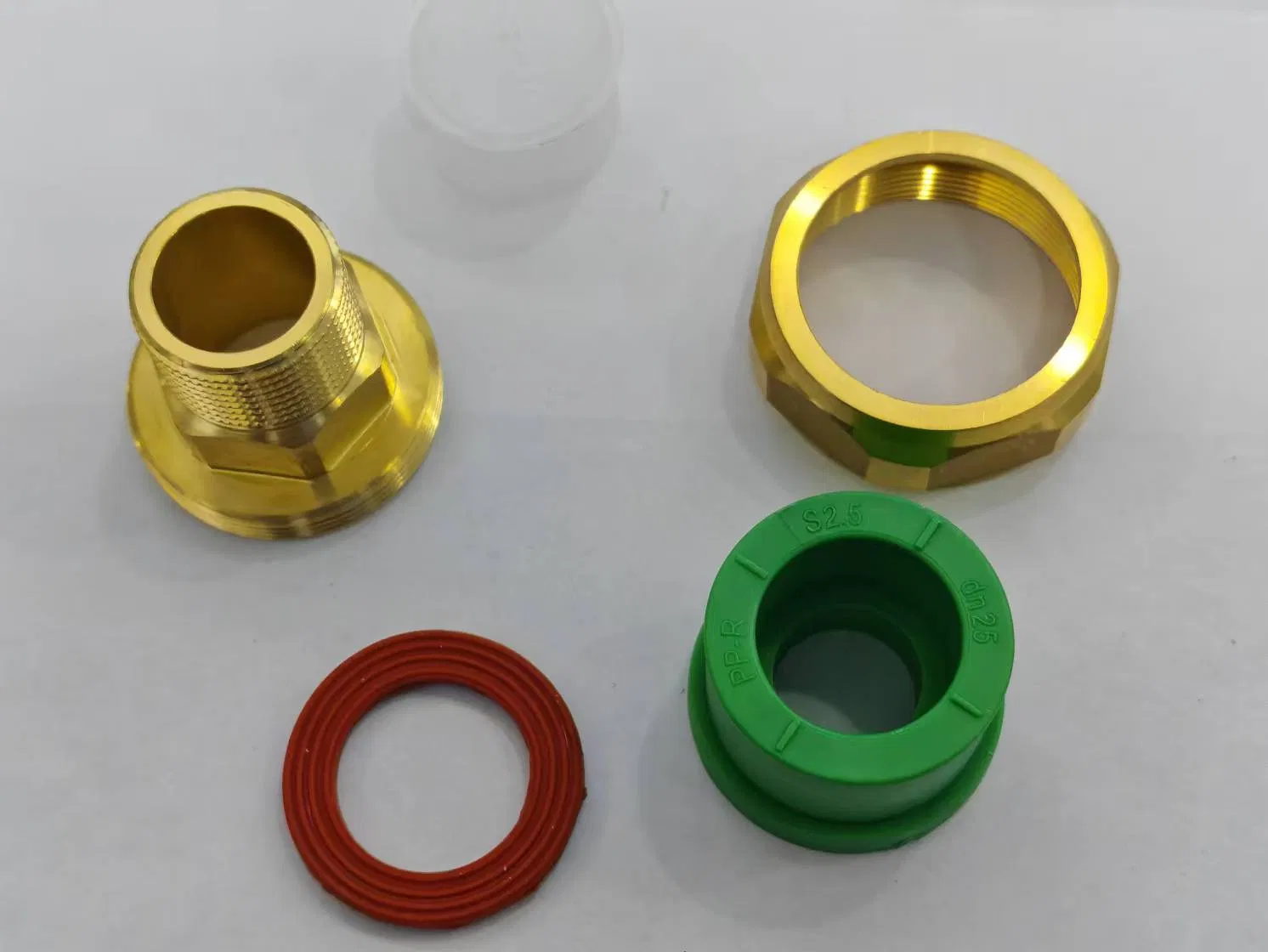 Brass Union Straught Male PPR Injection