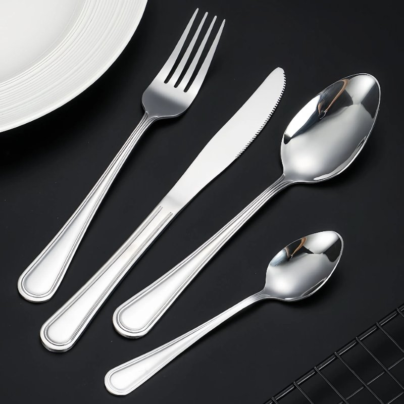 Luxury Golden Stainless Steel Cutlery Set - 24 Pieces for Entertaining