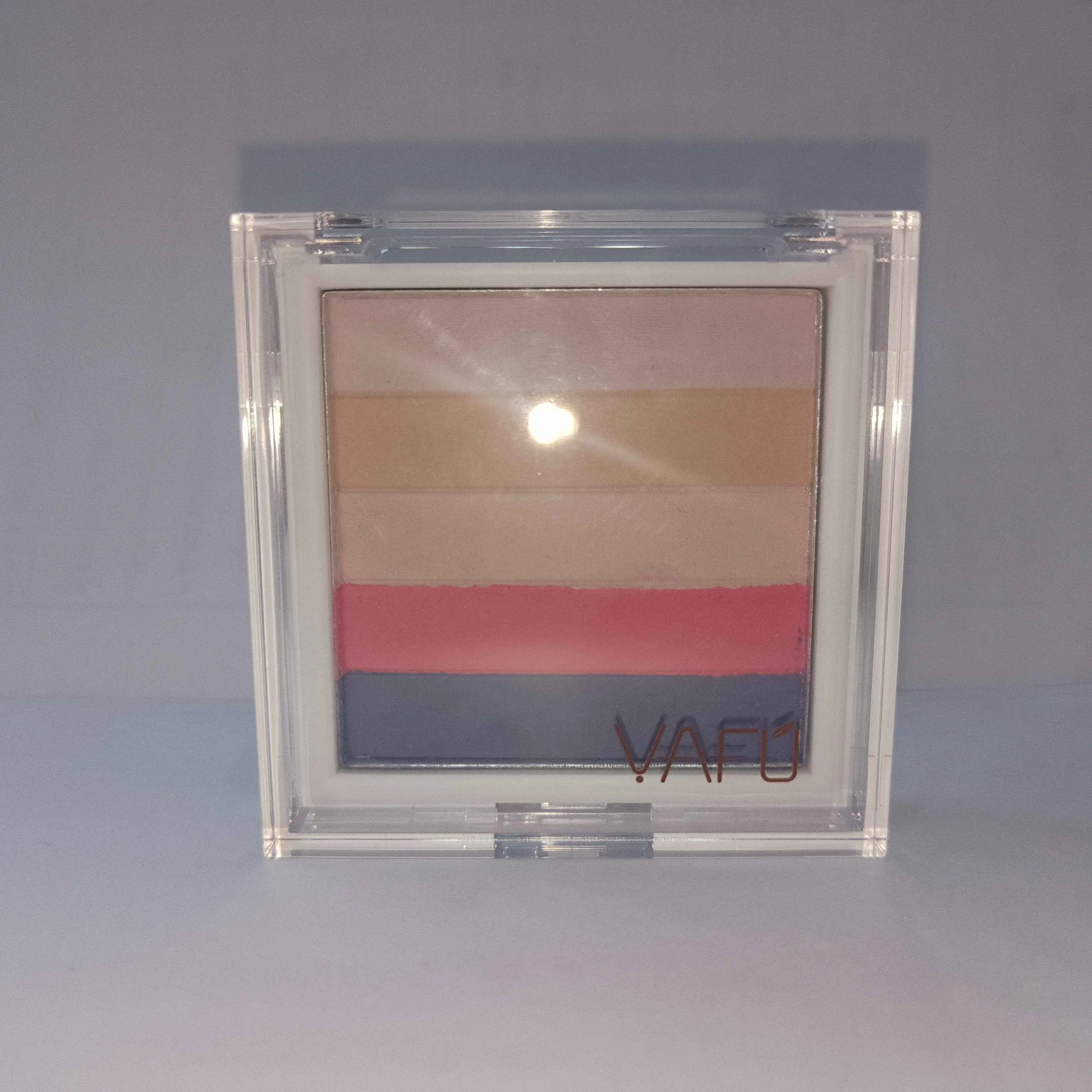 Glamourous Eye Shadow Palette for Stunning Makeup Looks