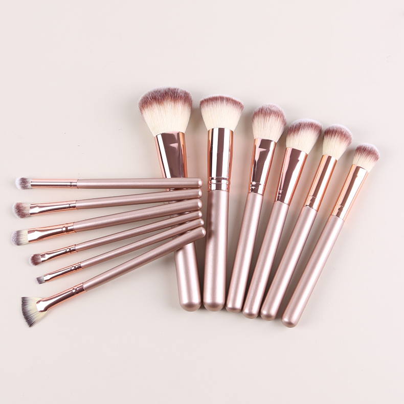 Hot Selling 12PCS Pinceles De Maquillaje Brush Beauty Tool Liquid Powder Cream Blush Concealer Blending Flawless Makeup Brushes Kit