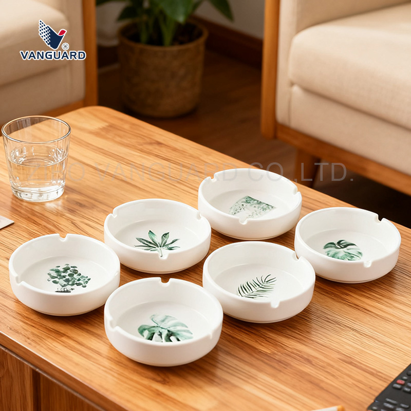 Promotion White Round Cigarette Outdoor Ashtray Custom Ceramic Ashtray with Design
