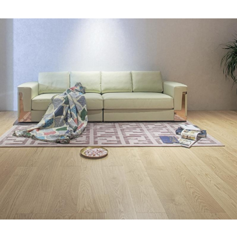 Wide Plank Custom Made Solid Wood Floor for Modern Open Plan Home Design
