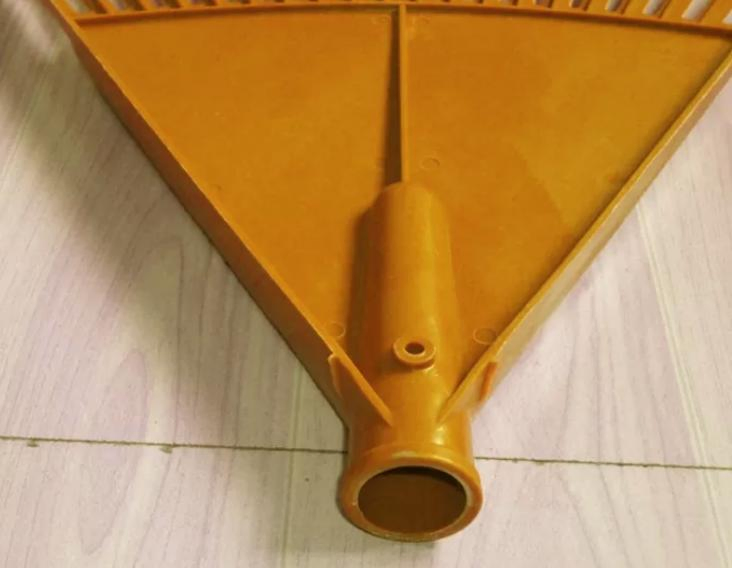 Teeth Heavy Duty Steel Garden Lawn Rake with Wooden Handle