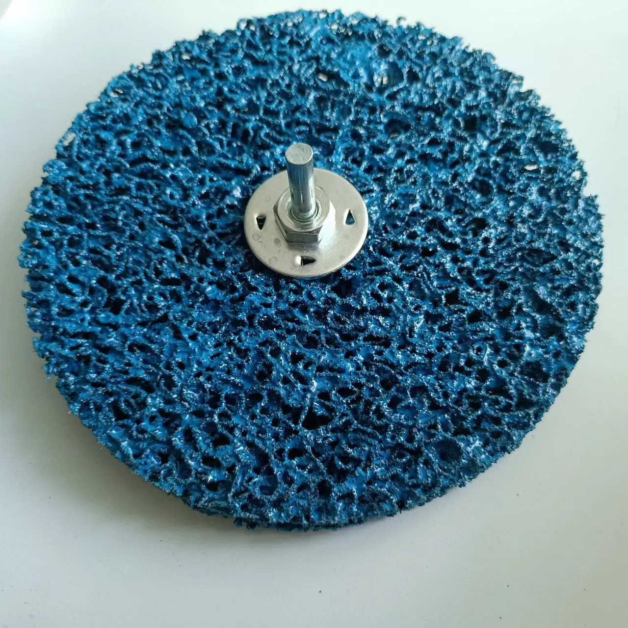 Strip and Clean Wheel 7" Stripping Disk with Shaft