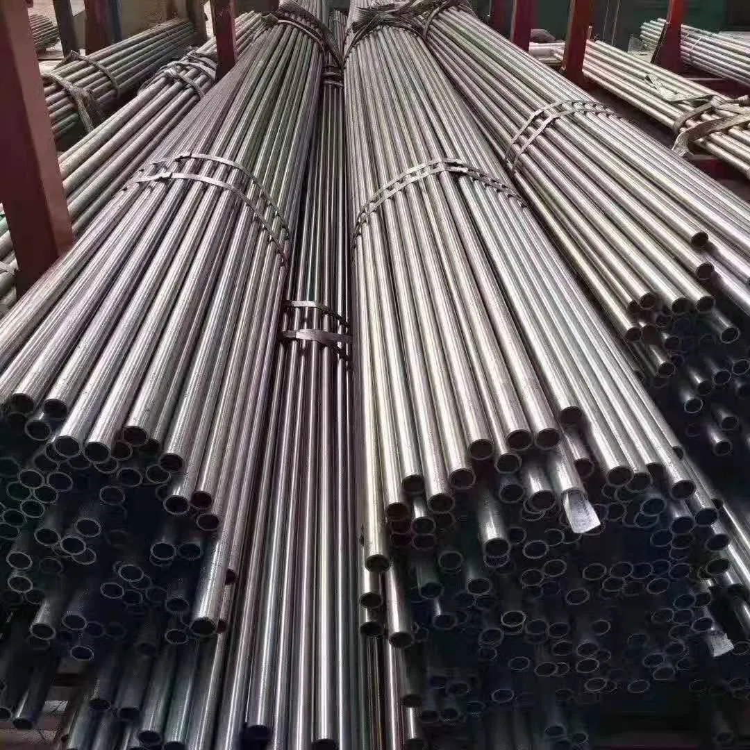 Seamless / Welded Steel Pipe of Various Sizes