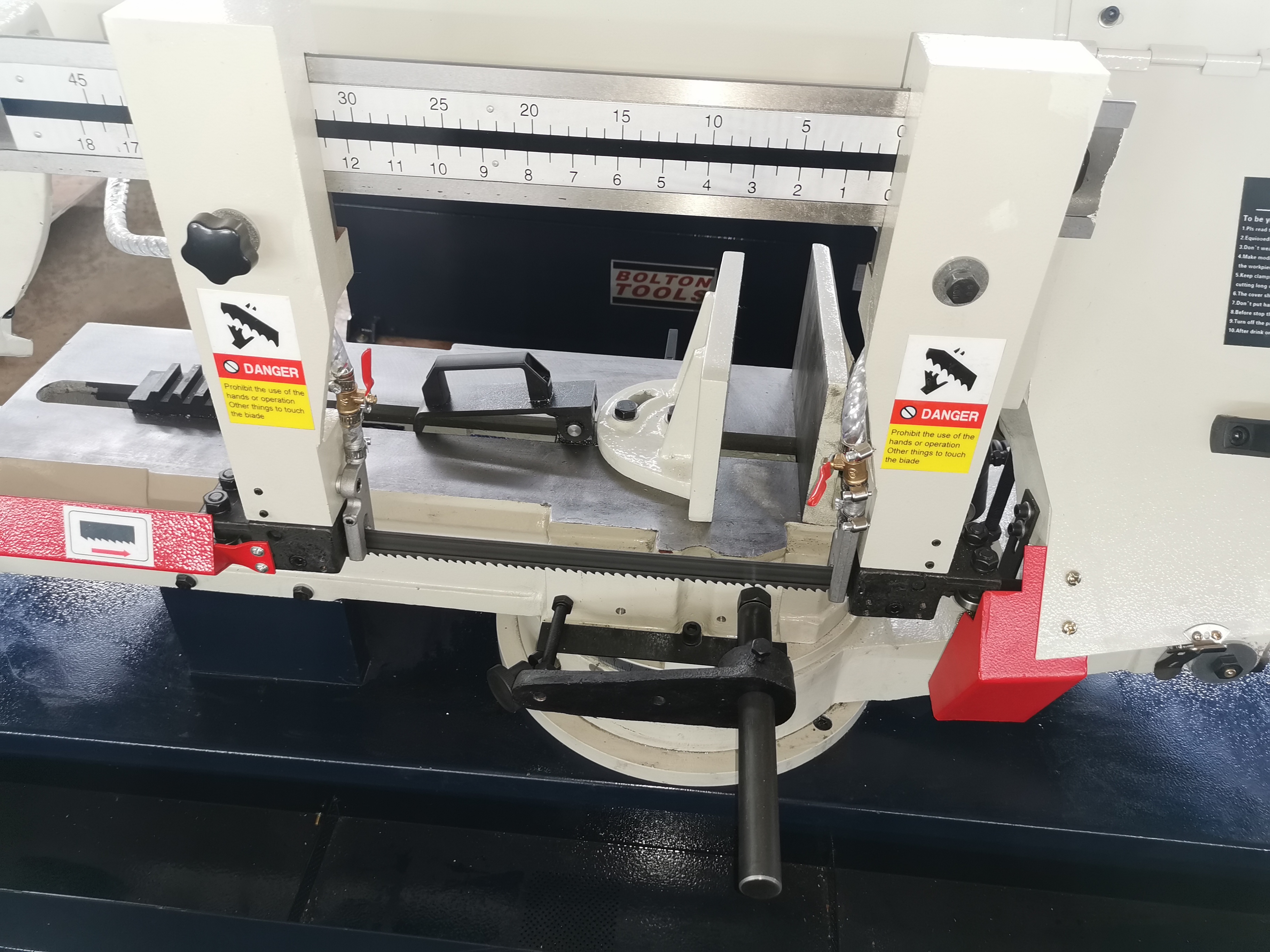 Станок ленточнопильный по металлу BS1018B