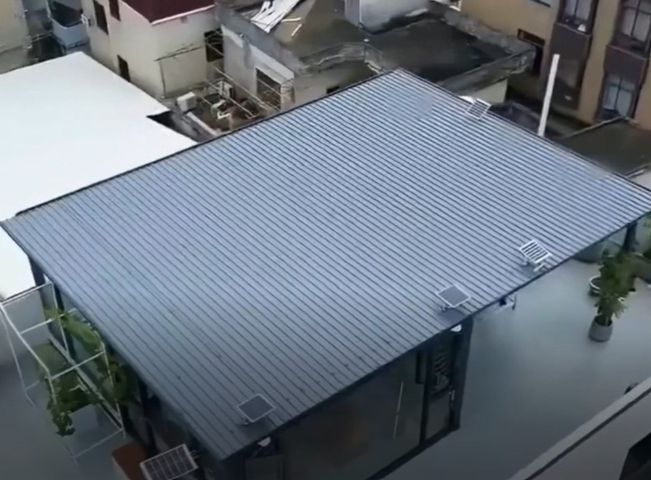 Prefabricated House PU Foam Sandwich Panel Weather Resistant Sandwich Panel