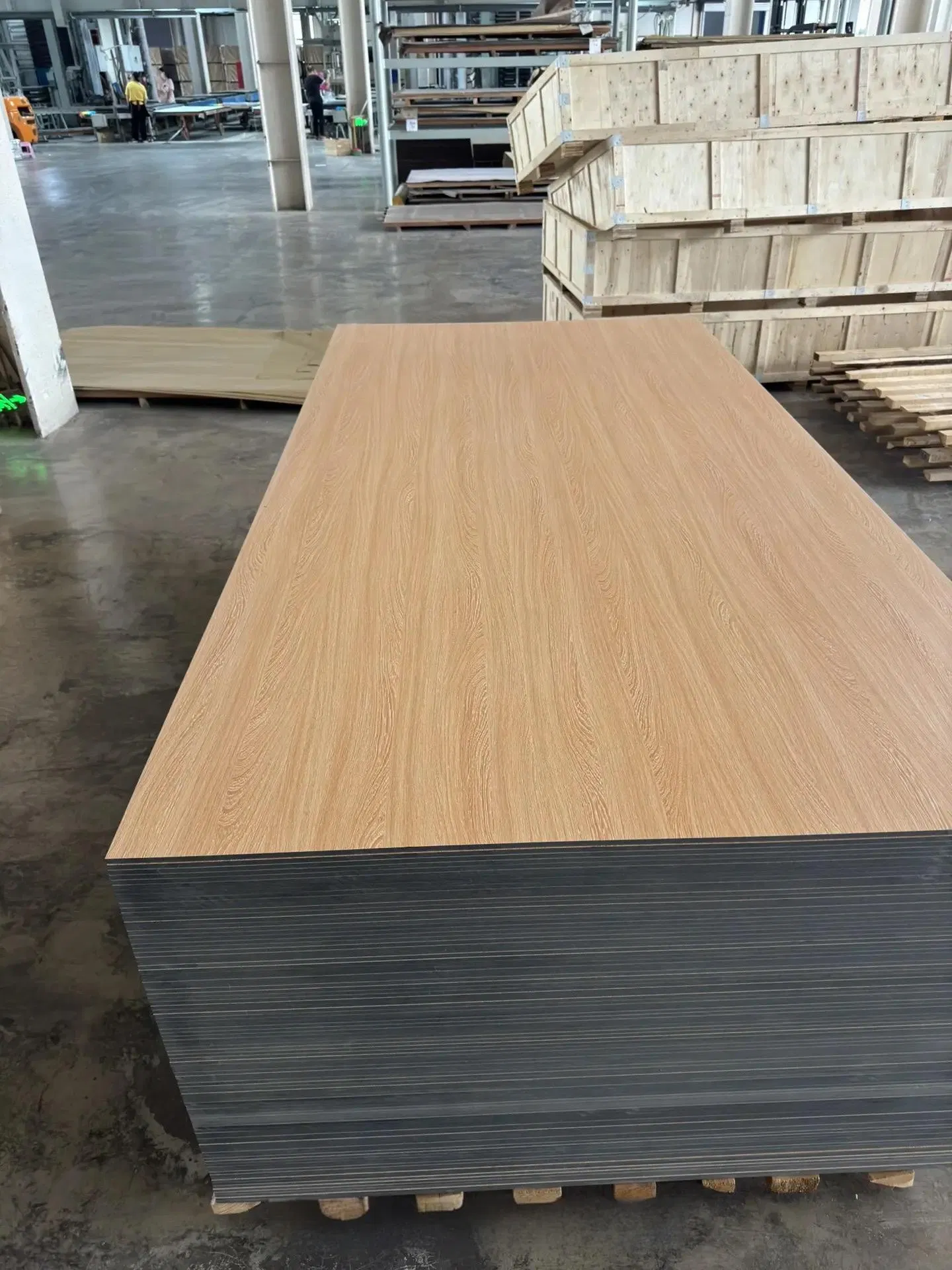 1220X2440X18mm HPL MDF Laminated HPL MDF Board