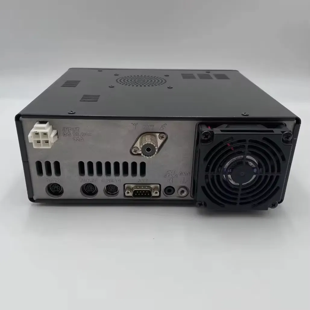 Радиостанция FT-450d 100W, УКВ/КВ, с LCD дисплеем