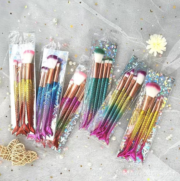 The Best Sales 4 Gradient Flashing Mermaid Decorative Brushes, Fishtail Tail Makeup Brush Brush Blue Eye Shadow Details Brush