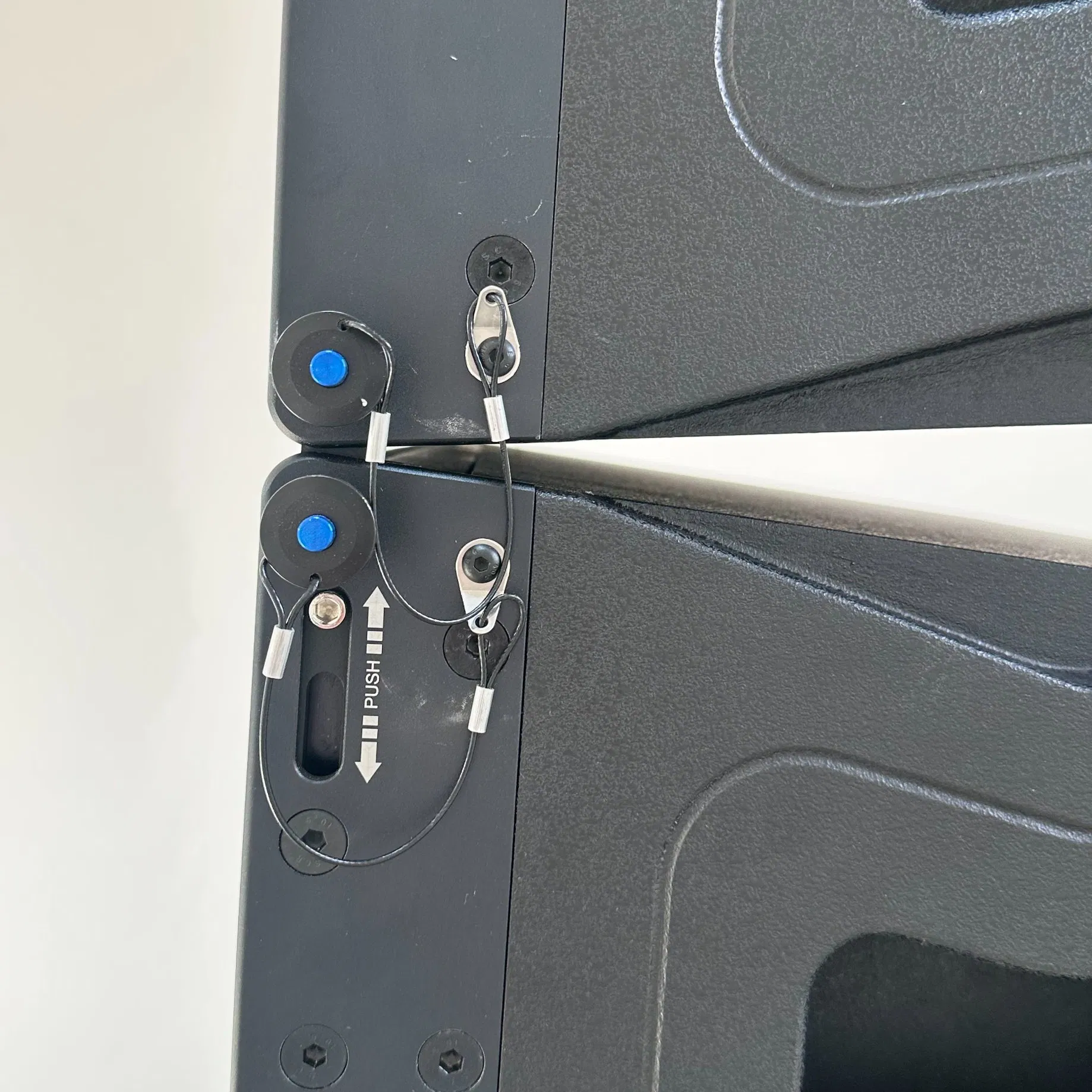 Domc Xr210 Dual 10inch Line Array Passive Speaker 2 Way 2400W Peak Professional PA Speaker 120°×15° Coverage for Concert Church Touring Sound Outdoor Events