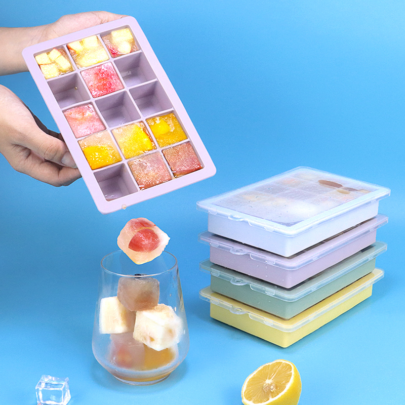 Прямоугольная силиконовая форма для льда на 15 кубиков с крышкой
