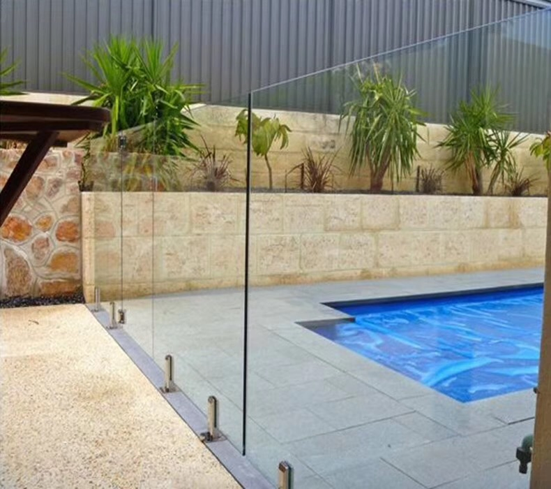 Balcony Tempered Laminated Sgp Glass Fencing with Q-Railing