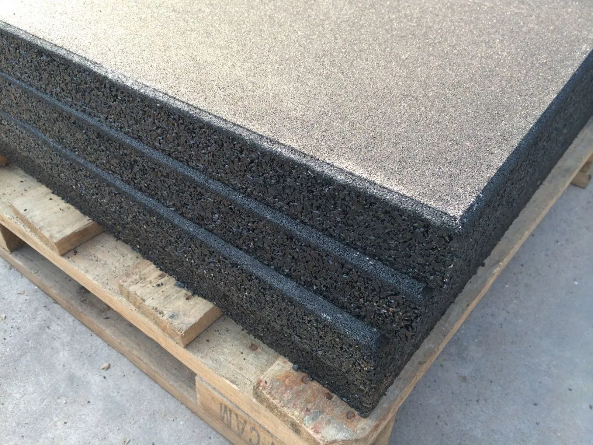 Резиновое покрытие для спортзала 1м х 1м х 20мм