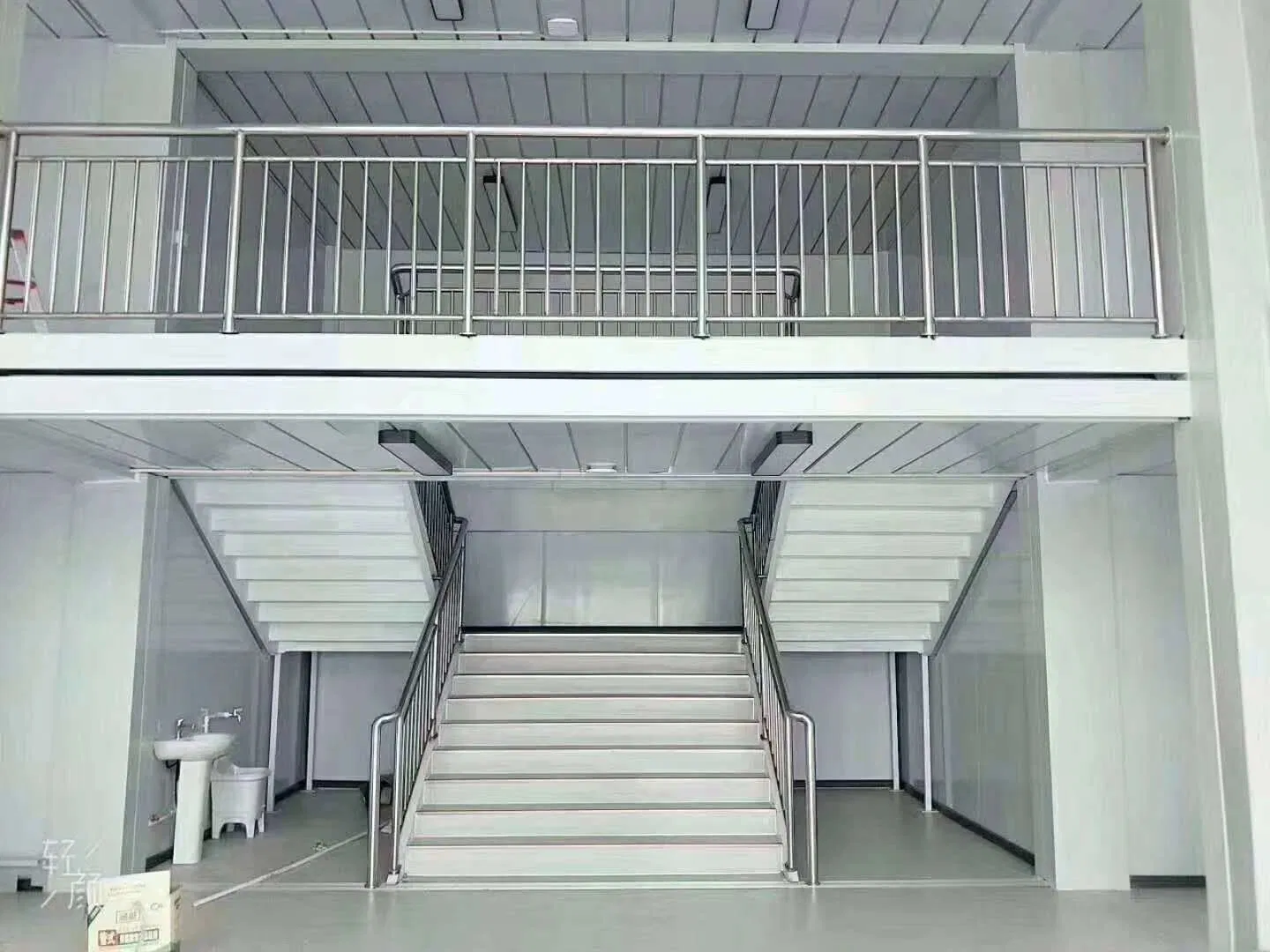 Fold The Room Hotel Flat Pack Modern White Container Houses