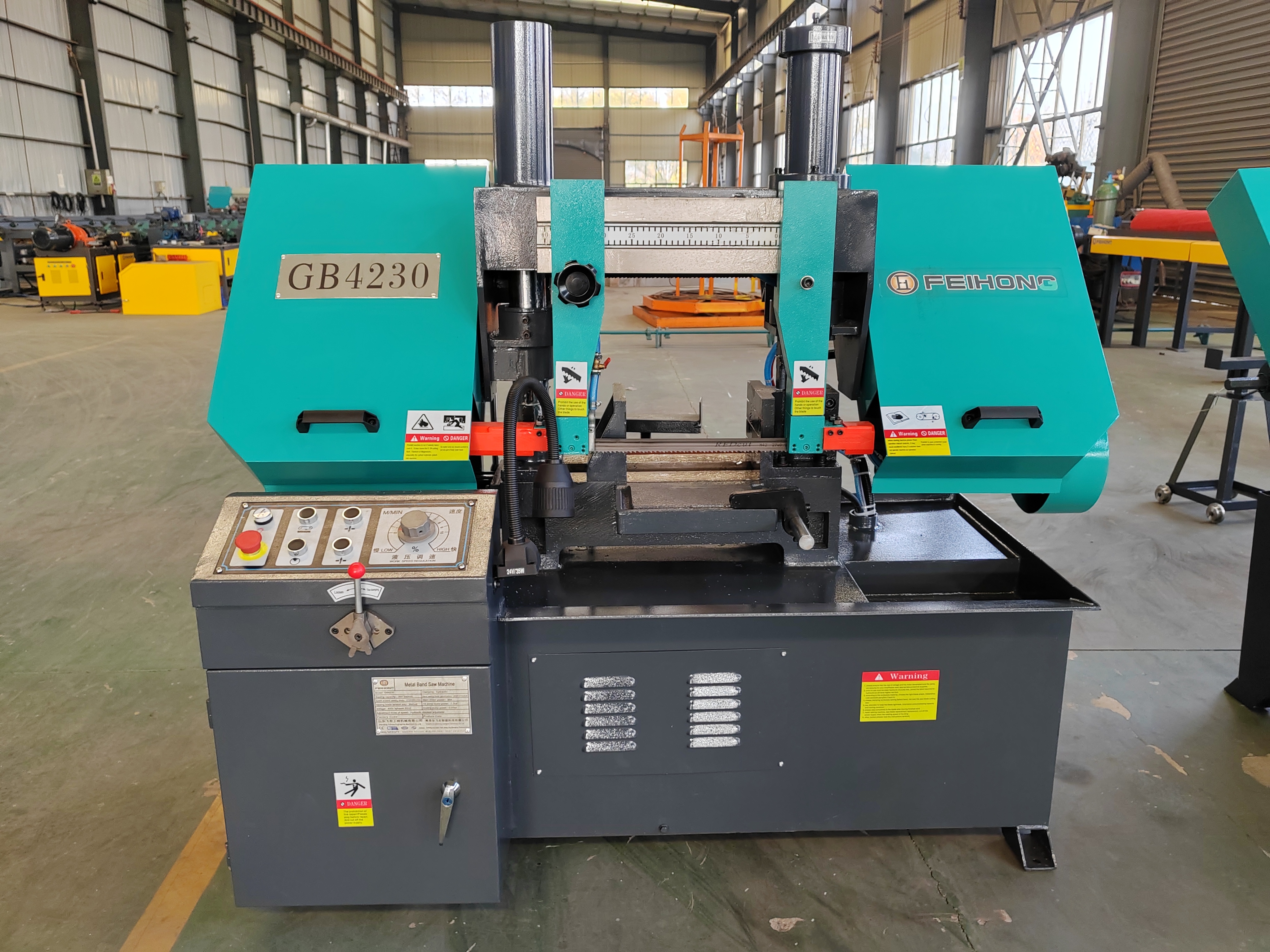 Ленточная пила полуавтоматическая универсальная стандартная